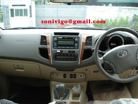 front panel of 2009 Toyota Fortuner