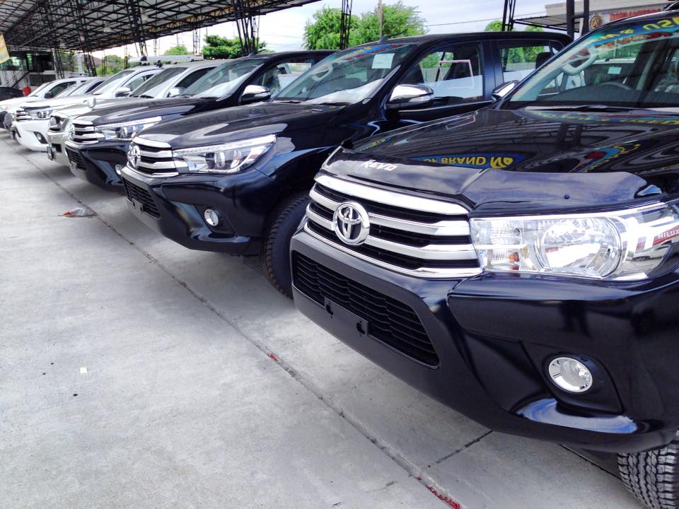 Toyota Hilux Revo Thailand Dealer and Exporter Pickup Truck
