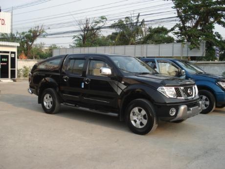 pics of new and used Double Cab Nissan Navara from Thailand's, Singapore's, Dubai's and UK's top new and used Nissan Navara Single, Extra and Double Cab dealer and exporter Soni Motors